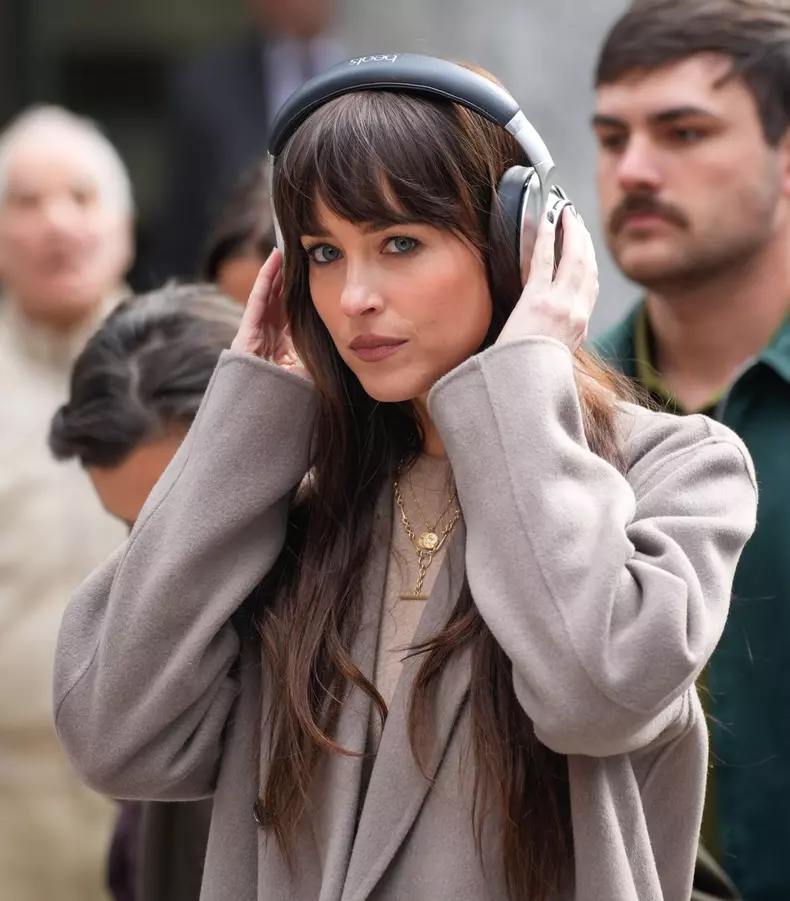 Imagini-filmările-pentru-verity-Dakota-Johnson