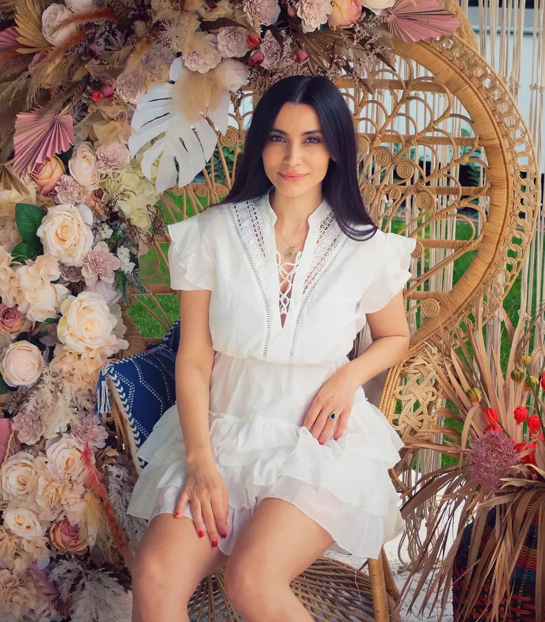 ce-cadou-a-primit-lili-sandu-de-la-silviu-tolu-la-42-de-ani-5