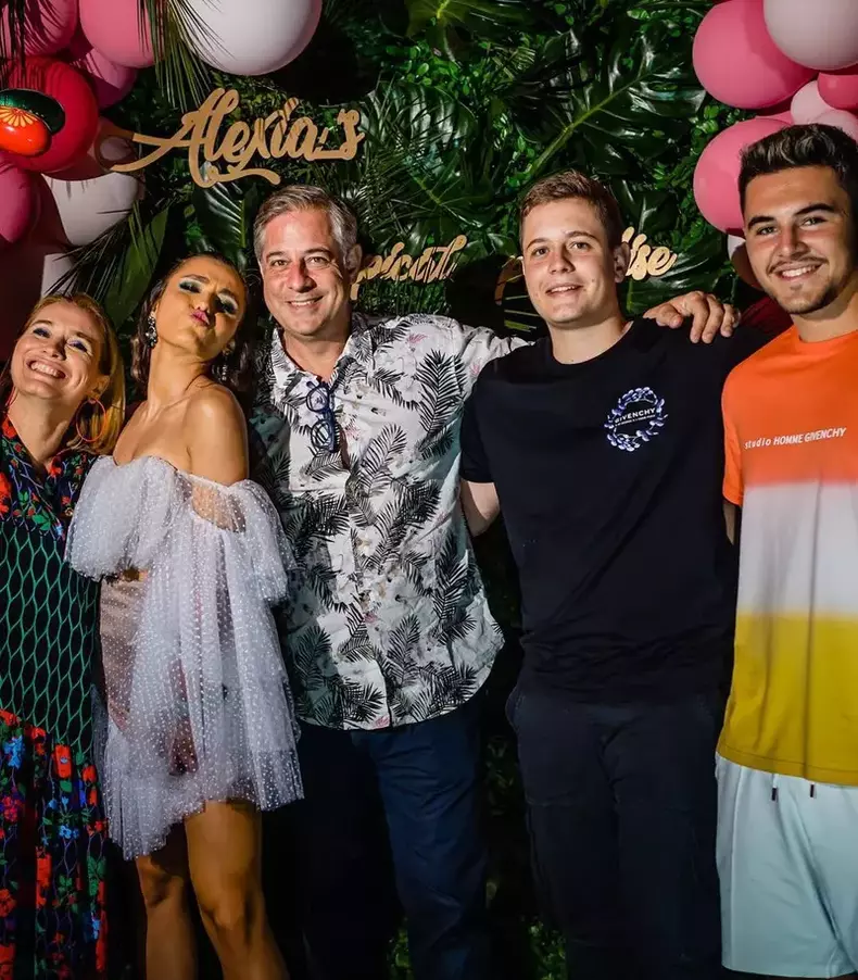 Mario-Fresh-parintii-Alexiei-Eram-1