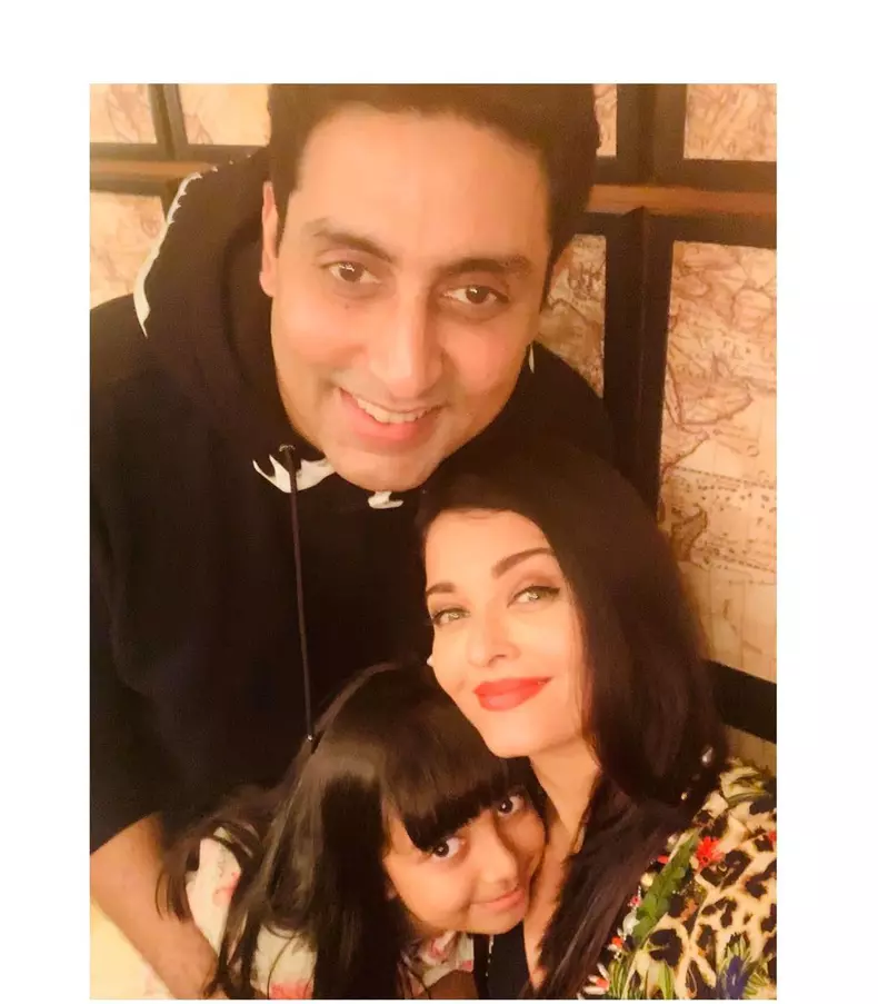 Aishwarya Rai, soțul ei și fiica lor