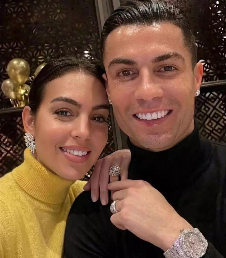 Georgina Rodriguez si cristiano ronaldo 2