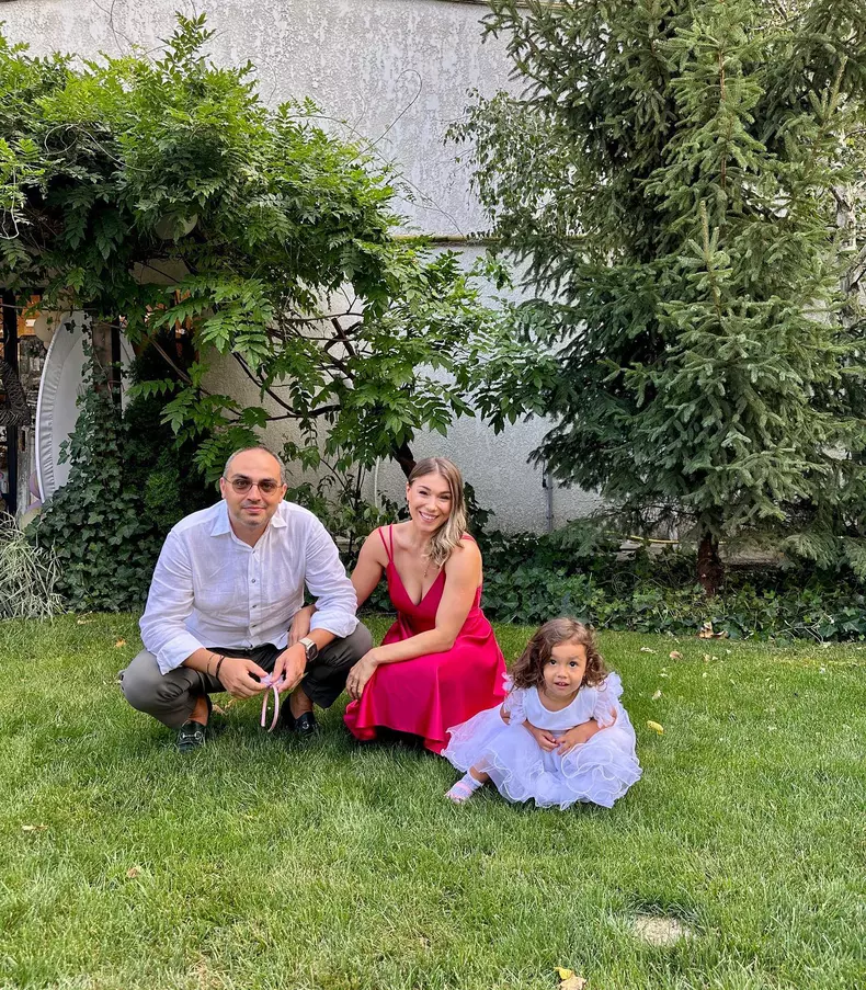 Monica Roșu familie4