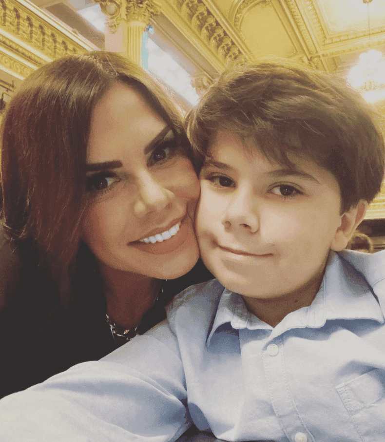 luminita anghel si fiul ei