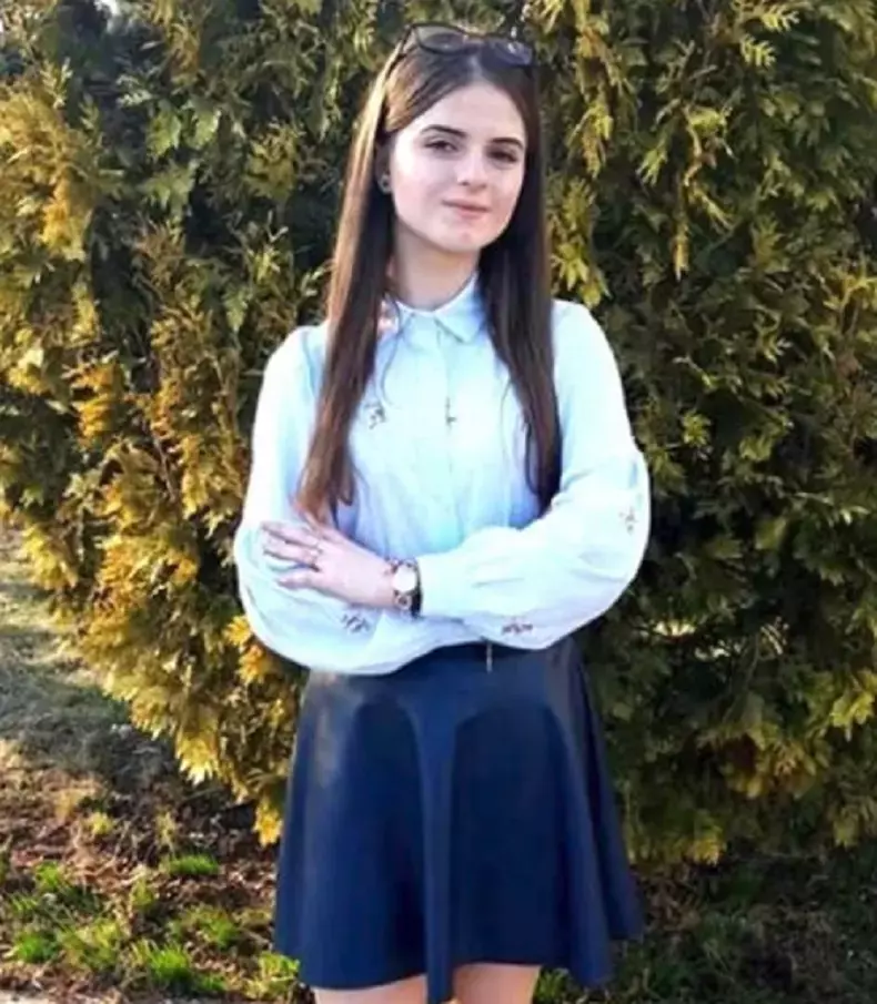 alexandra-macesanu
