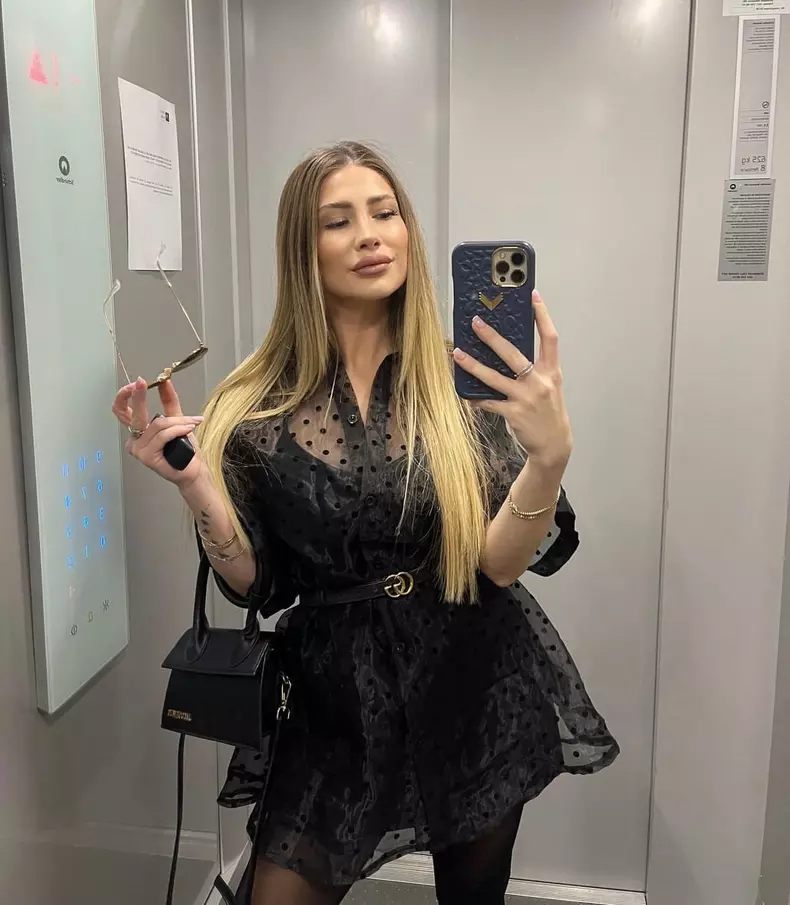 prietena alexiei eram alaturi de mario fresh (2)