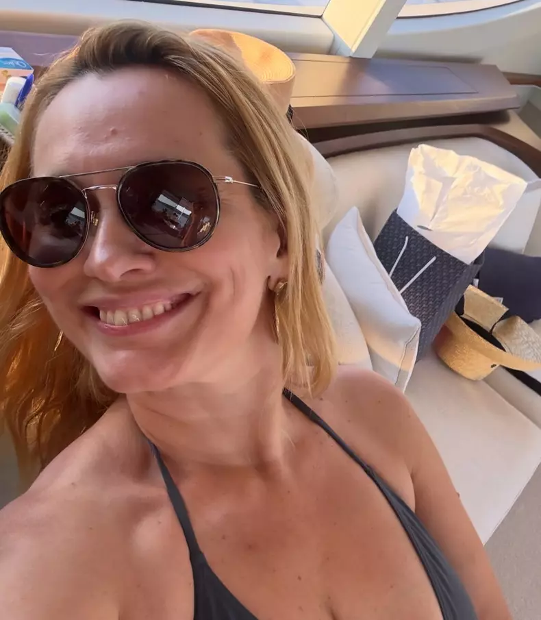 Andreea Esca în costum de baie (1)