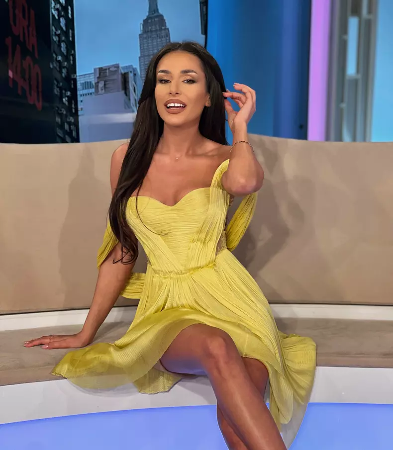 Andreea Frățilă8