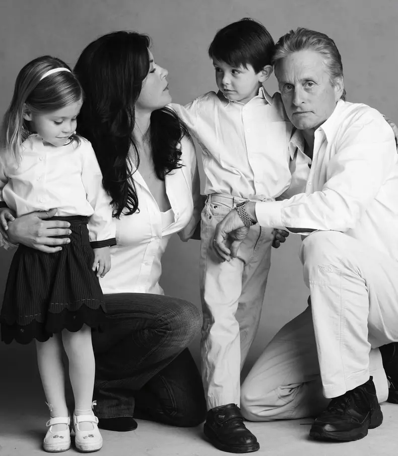 Catherine Zeta-Jones, Michael Douglas și copiii lor, Carys și Dylan