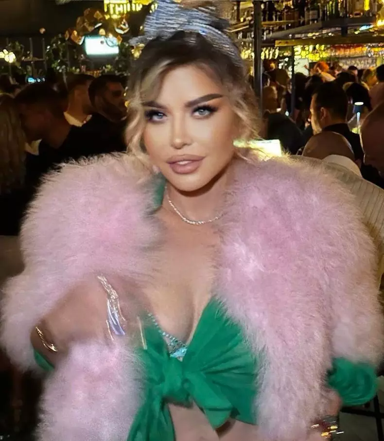 Loredana a împlinit 53 de ani. Cum și-a petrecut vedeta Antenei 1 ziua de naștere