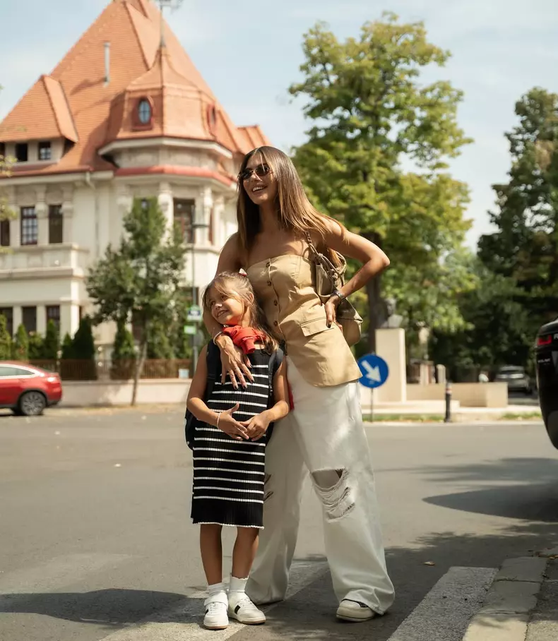 4. Sore și fiica ei, Erin