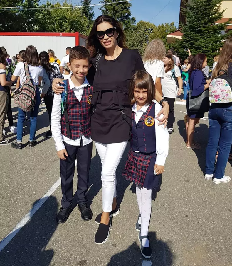Cristina Spatar si copiii 1