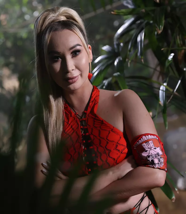 Xonia Survivor România