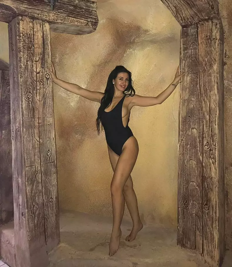 Mirela de la insula iubirii în costum de baie după ce a slăbit 20 de kilograme