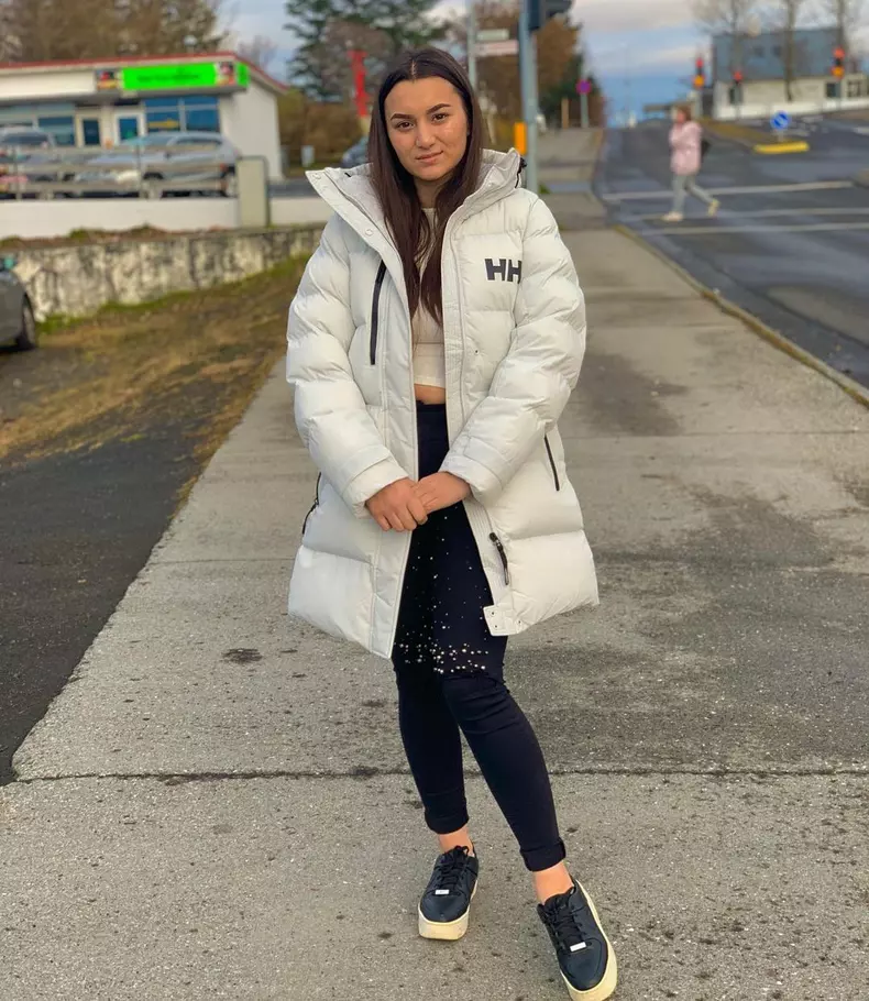 cine-este-camelia-dumitrache-sora-lui-jador-4