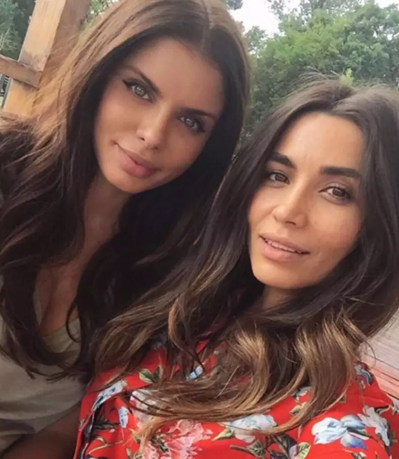 Lili Sandu prietenie Ileana Lazariuc (3)