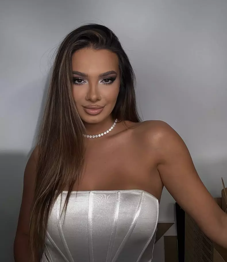 Cine este Andreea Crăciun, ispită la Insula iubirii 2025, sezonul 9 (10)