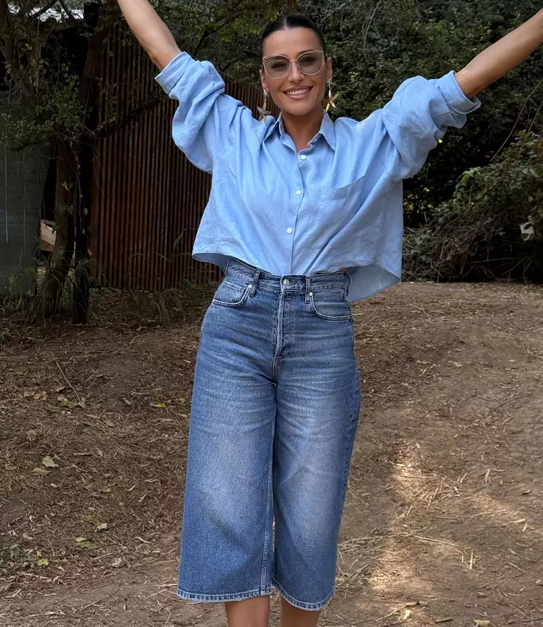 claudia patrascanu in blugi