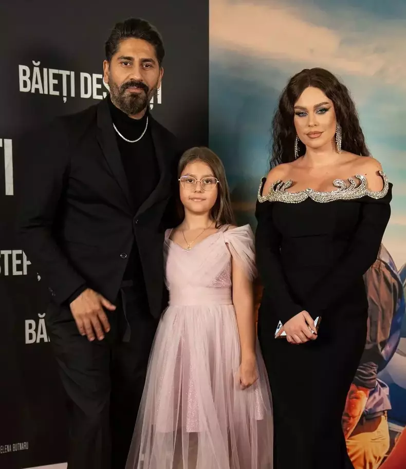 connect-r-misha-si-maya