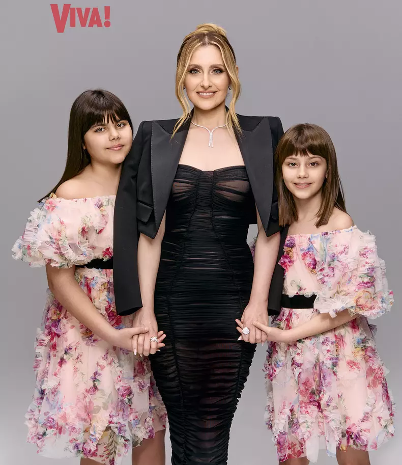 1.-Alina-Sorescu-pictorial