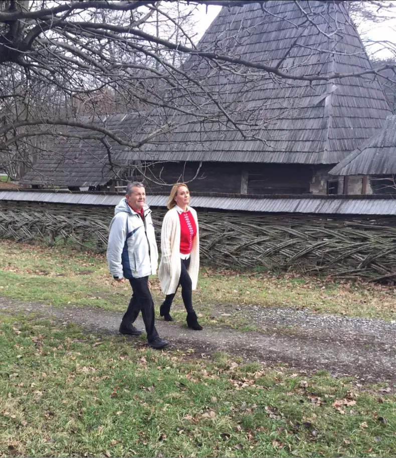 Tatăl Andreei Esca a împlinit 84 de ani. Ce i-a transmis prezentatoarea de la Pro TV