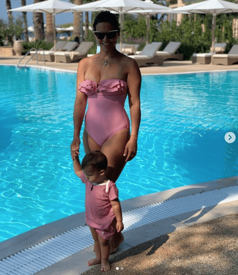 andreea popescu si ficia ei