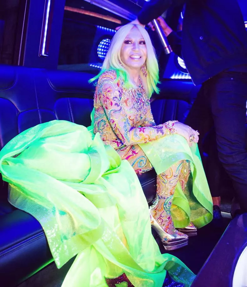 Donatella-Versace-@donatella_versace-883x1024
