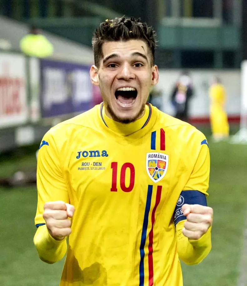 ianis-hagi-22-de-ani-1-883x1024