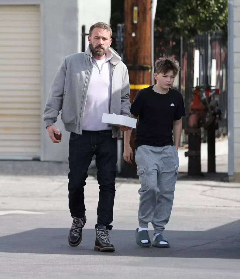 PREMIUM EXCLUSIVE Ben Affleck Hawks A Loogie Before Battling Coughing Fit
