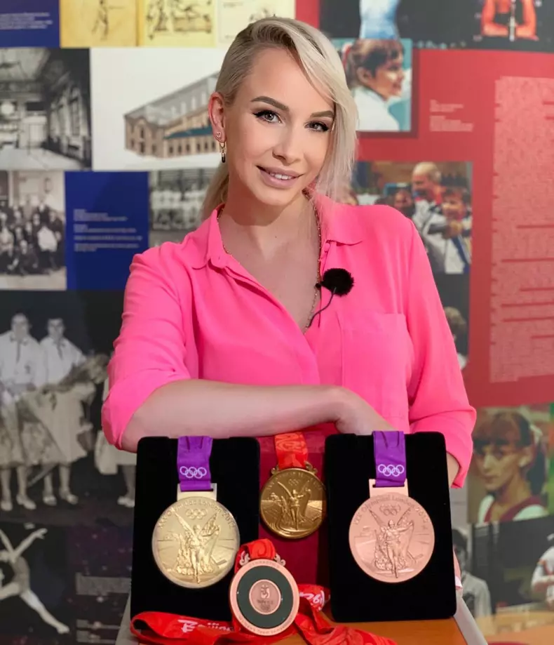 Sandra Izbașa s-a măritat cu Răzvan Bănică, nepotul lui Ștefan Bănică (5)