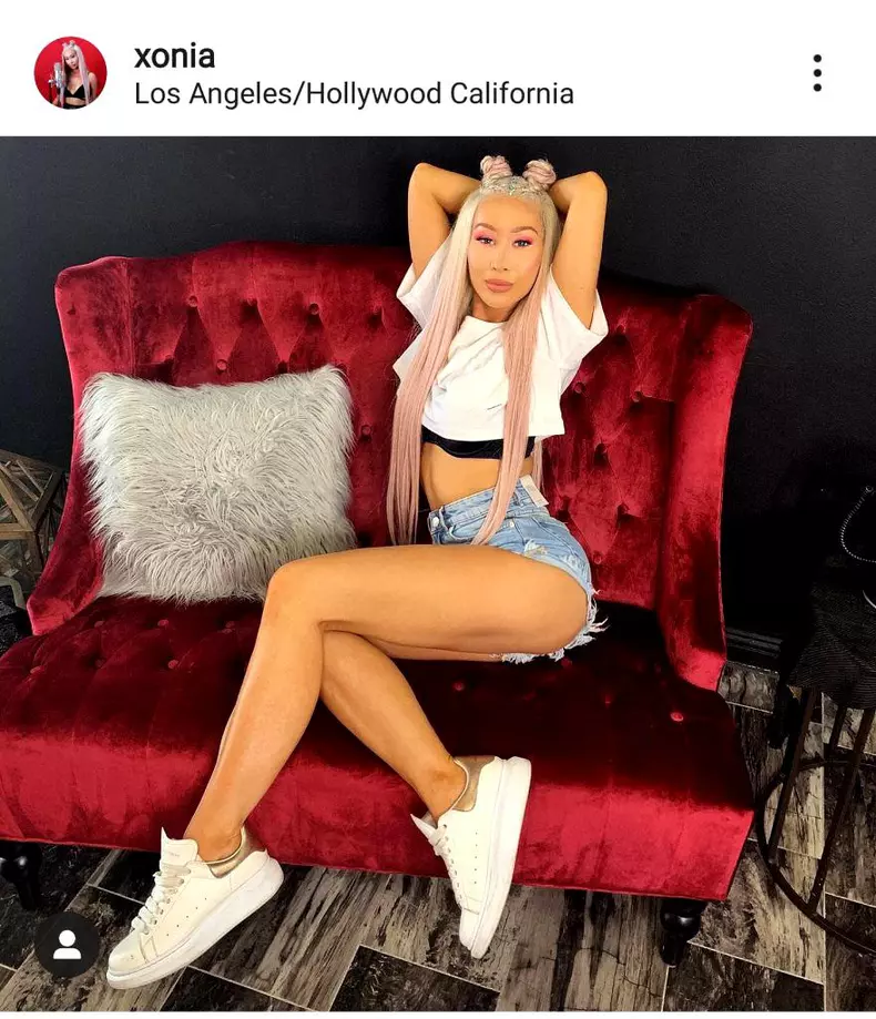 118766406_314740183077903_4652698974912783837_n-880x1024