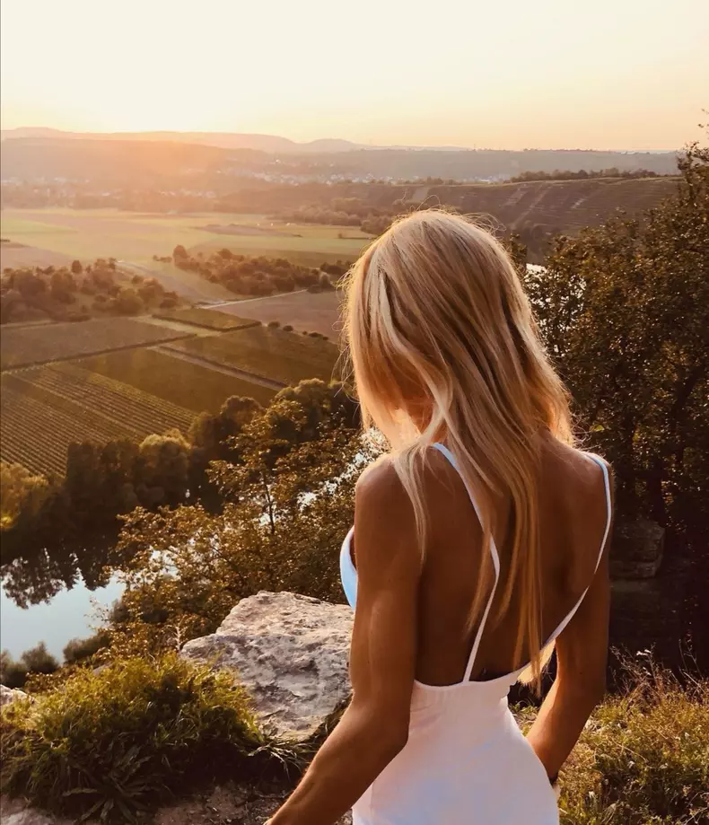 influencerita-a-murit-de-anorexie10