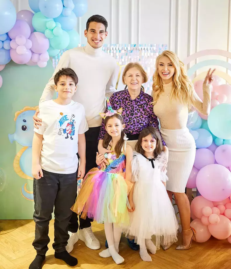 clara-fiica-andreea-balan-si-george-burcea-zi-de-nastere-7