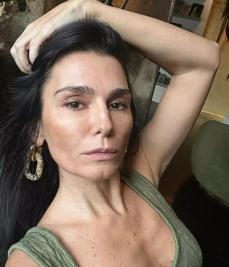 Dana Budeanu selfie