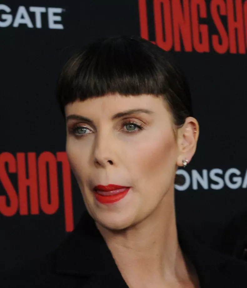 Charlize Theron, schimbare radicală de look