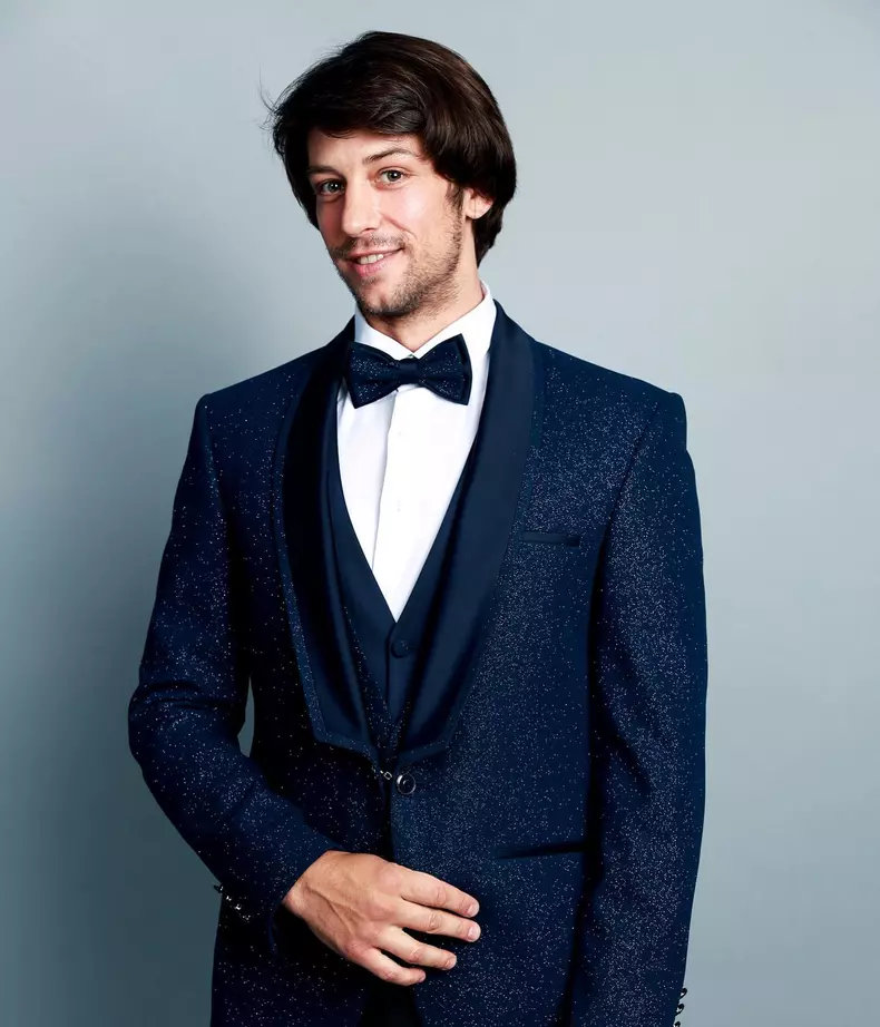 sunt-celebru-scoate-ma-de-aici-6