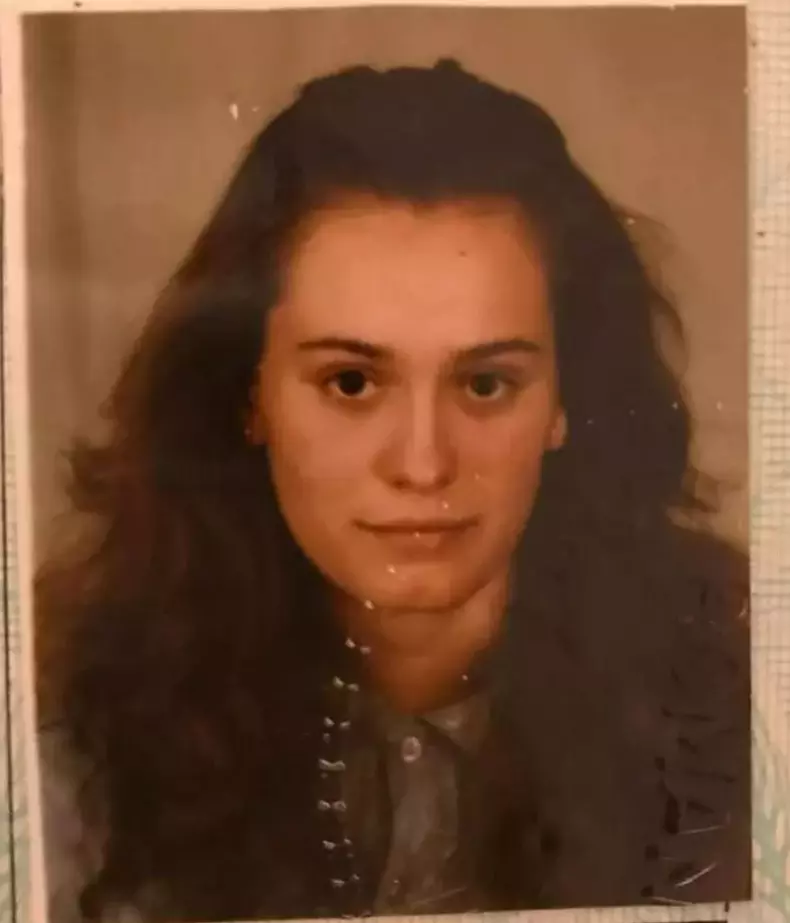 cum-arata-andreea-esca-la-19-ani-poza-permis-de-conducere