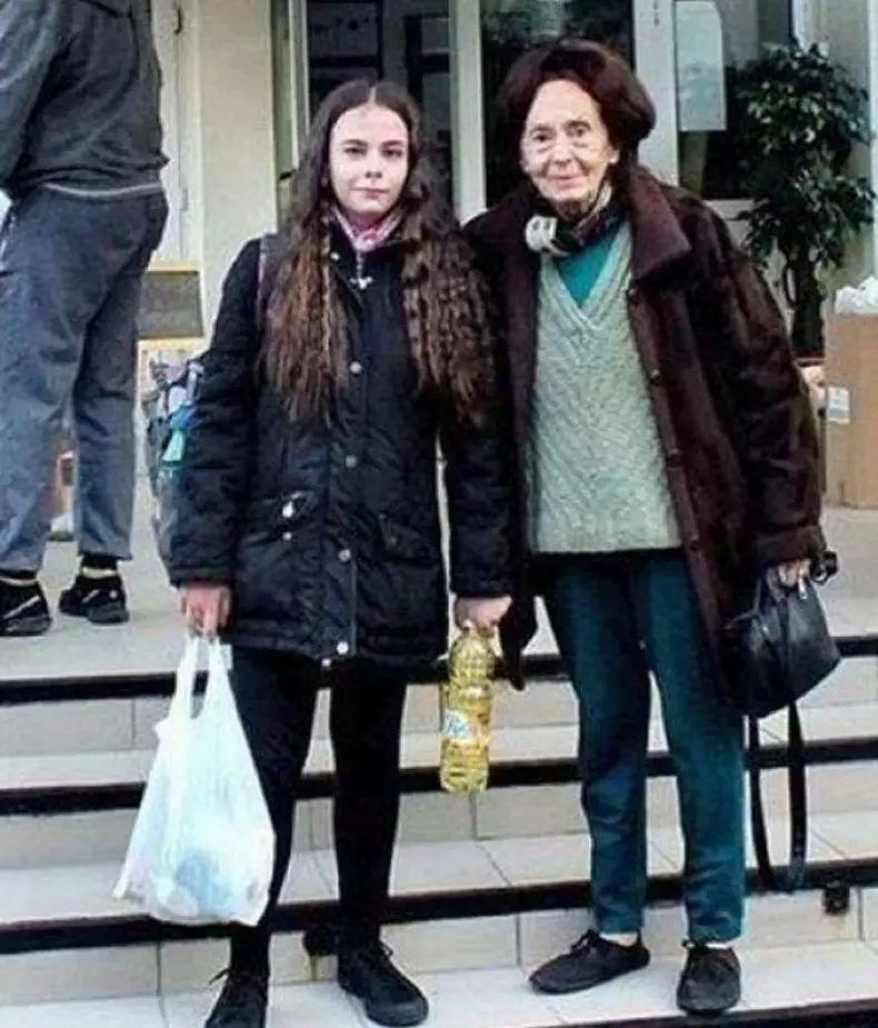 adriana iliescu fiica