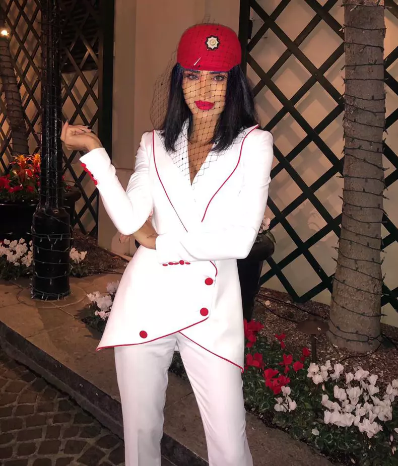 Adelina Pestritu in Los Angeles 5