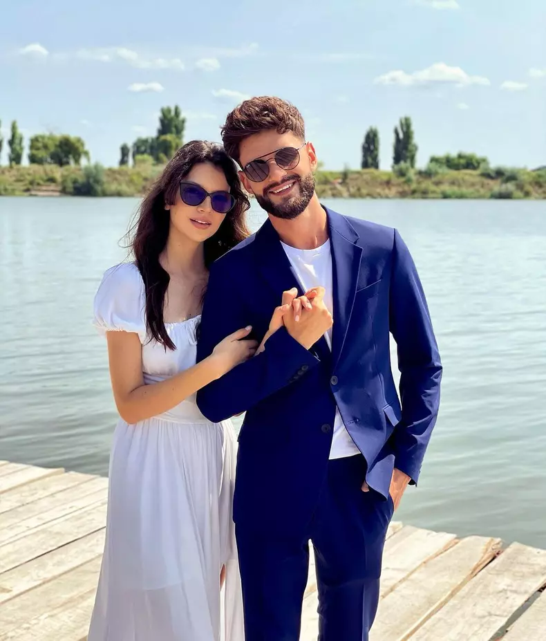 Cleopatra-Stratan-cununie-religioasa-la-Chisinau.-Cum-a-aratat-rochia-miresei-2