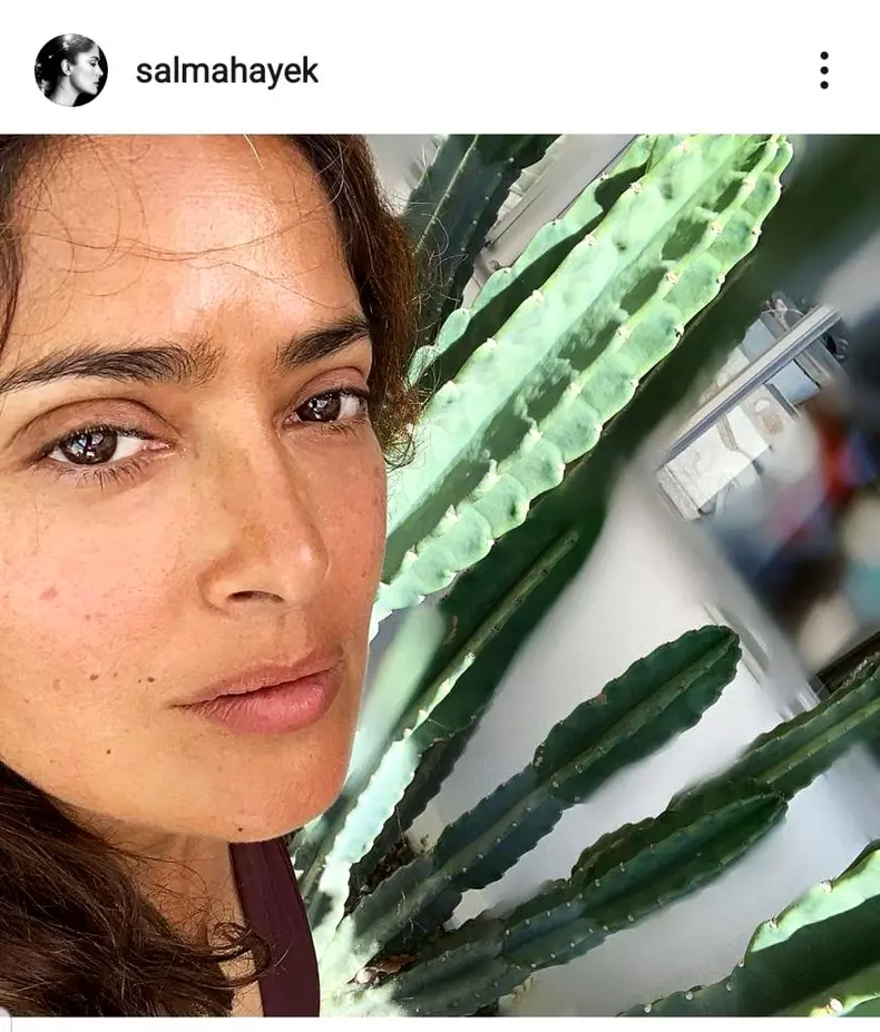 Salma-Hayek-fara-machiaj5