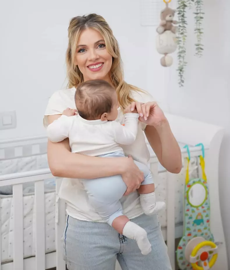 Andreea si fiul ei, Tigo