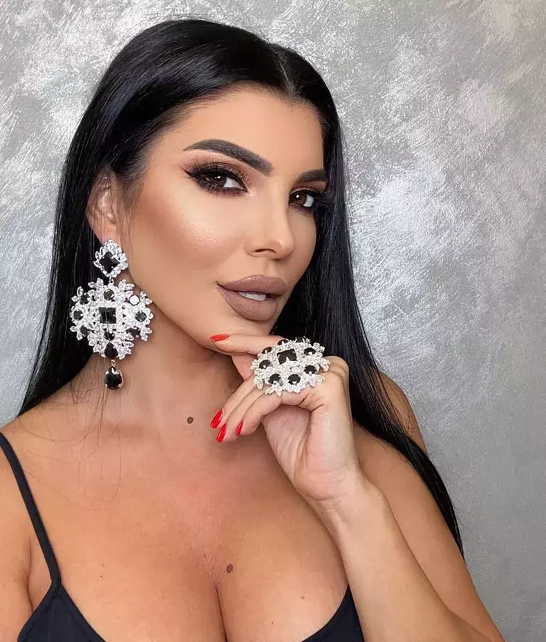 andreea-tonciu-crop-1637740020