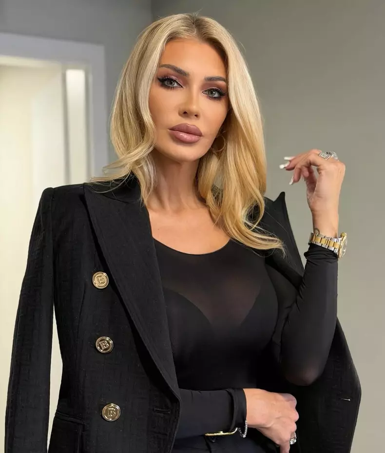 alina-3 (1)