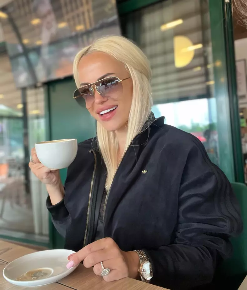 Anda Adam evacuata din vila