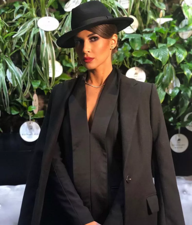 Cristina-Dorobantu-5