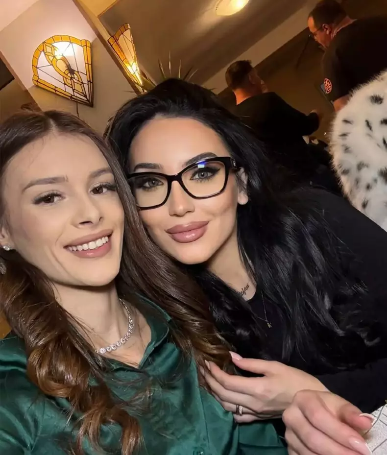 teodora marcu prietena3