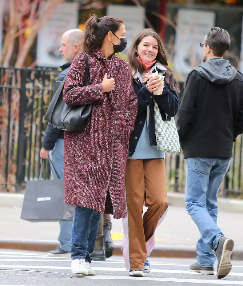 Katie Holmes And Suri Cruise Step Out - NYC
