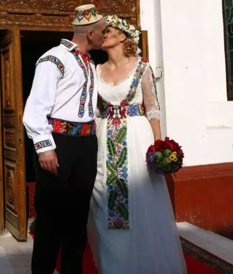 elena lasconi cu sotul