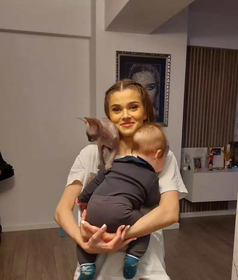 theo rose fiu pisica