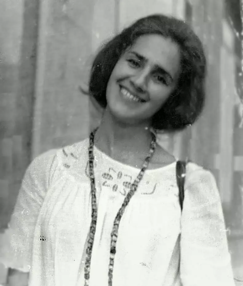 sofia vicoveanca tanara